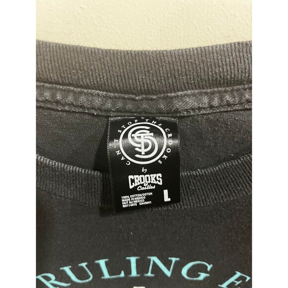 Crooks Castles T Shirt Mens Large Black with Crown Logo two small holes - Picture 2 of 8